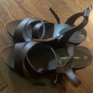 Cloud walkers strappy sandals